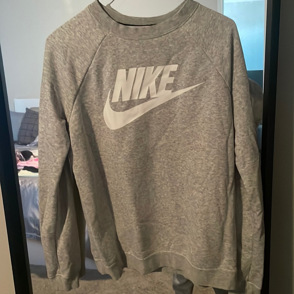 Nike Crewneck Size Medium